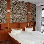 & Landgasthof Forsthof Hotel