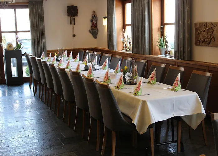 Hotel & Landgasthof Forsthof فندق